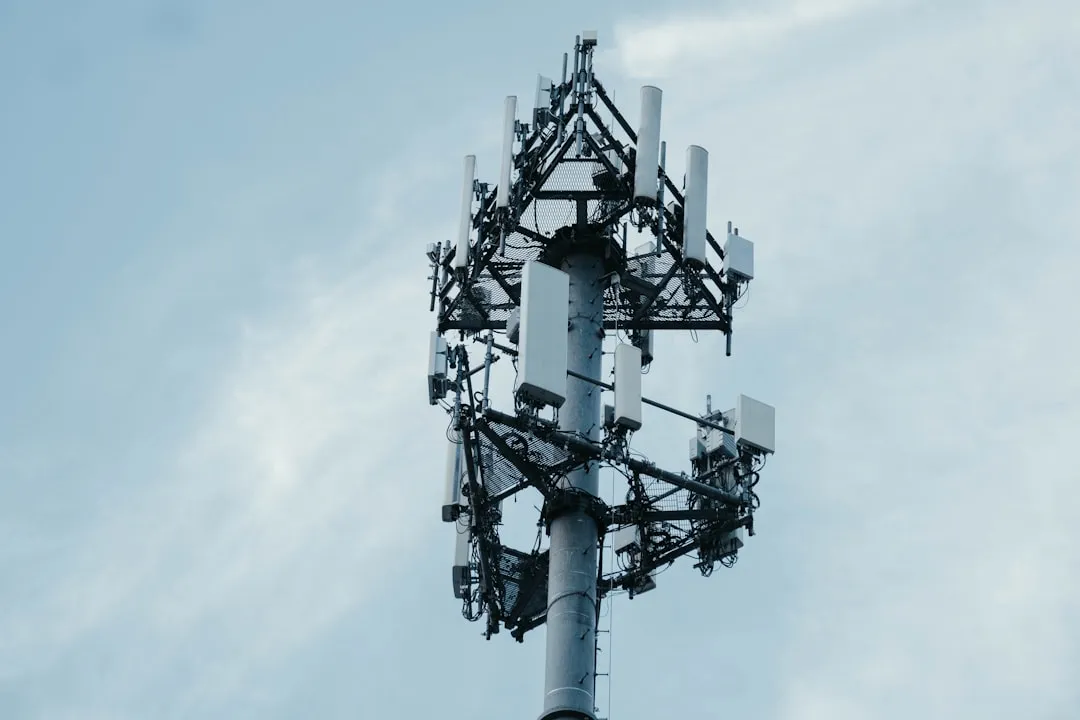半导体器件在工业电路板中的适配方案与技术趋势